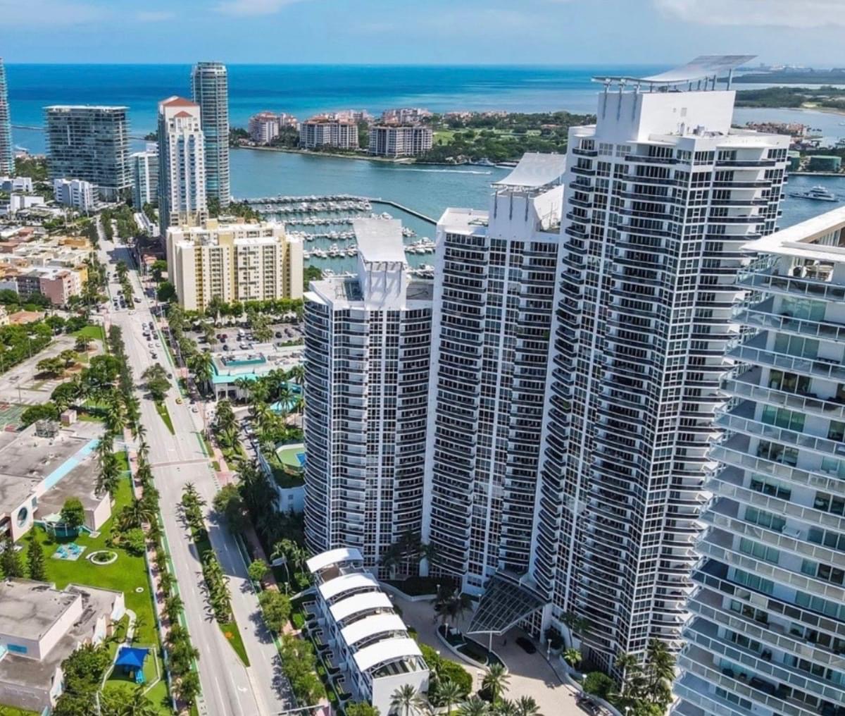 Redefine Luxury Living with South Pointe Towers - Miami's Real-Estate Gem 